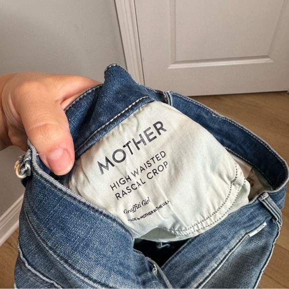 MOTHER NWT High Waisted Rascal Crop Graffiti Girl Size 30 Medium Wash Straight - Picture 9 of 11